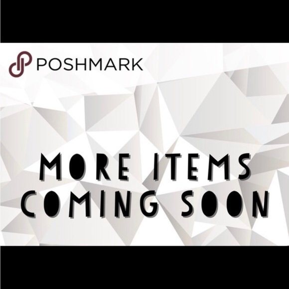 Welcome to my closet. If you send me an offer and I counter, that is my lowest. - Picture 15 of 16